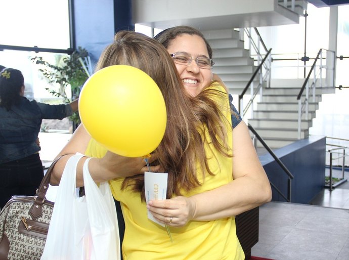 TRT/AL veste amarelo em ação de prevenção ao suicídio