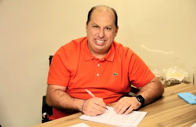 Prefeito Peu Pereira libera pagamento do 13º aos servidores de Teotônio Vilela