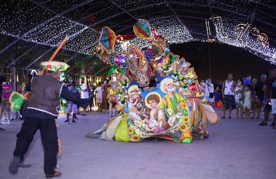 Prefeitura de Maceió continua com atrações culturais na Praça Gogó da Ema e no túnel iluminado