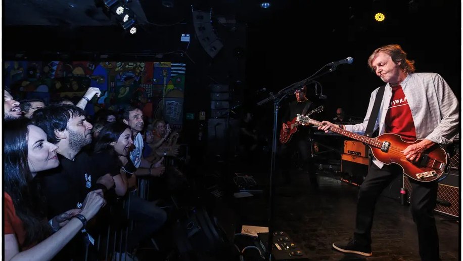 Paul McCartney transforma Clube do Choro, em Brasília, no Cavern Club