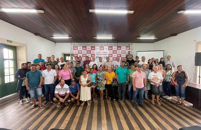 Apoio da Prefeitura de Penedo ao agricultor familiar gera mais de R$ 2,5 milhões para famílias da zona rural