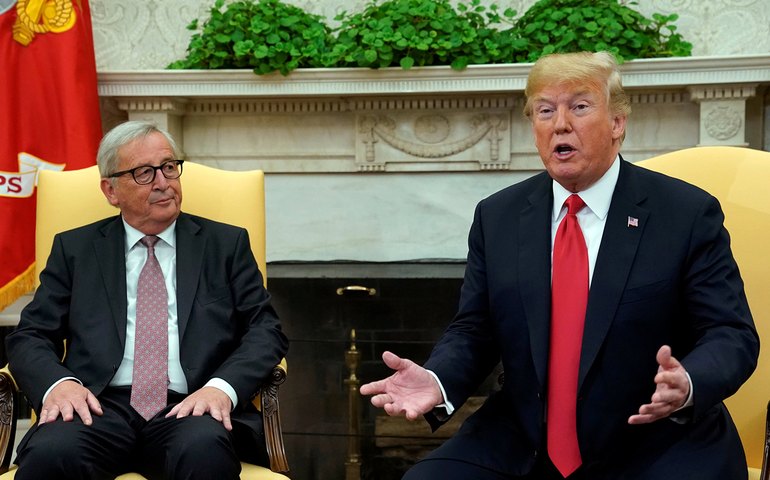 UE e EUA anunciam acordo para redução de tarifas comerciais sobre alguns produtos