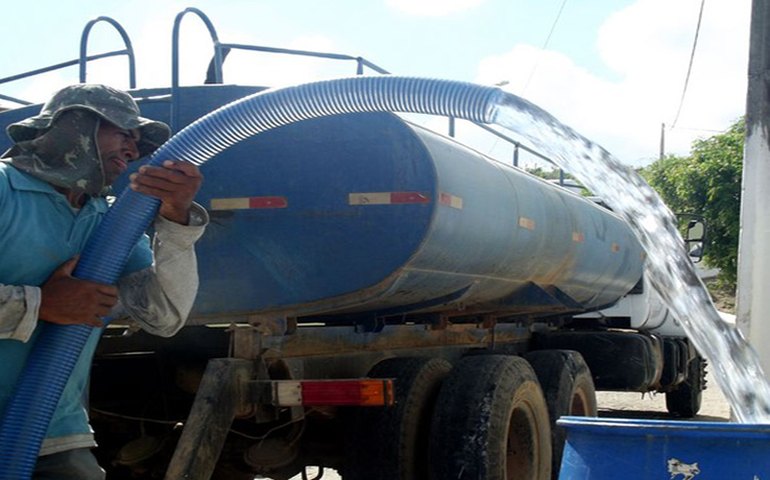 Operação Água é Vida volta a atender municípios de Alagoas