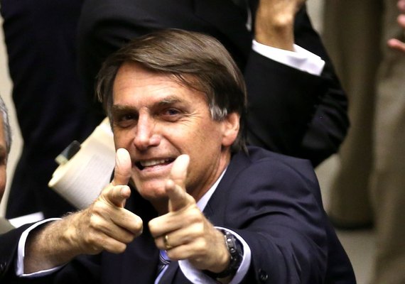 Em vídeo, Bolsonaro promete ir a todos os debates na televisão