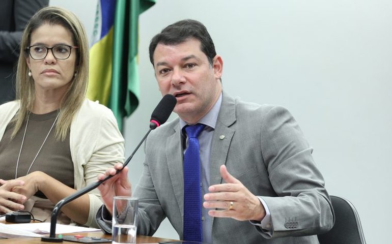 CCJ aprova projeto que permite formação de consórcios entre escritórios de advocacia