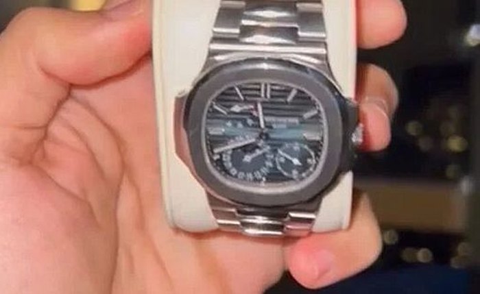 Relógio da marca Rolex avaliado em R$ 1 milhão foi recuperado Relógio da marca Rolex avaliado em R$ 1 milhão foi recuperado
