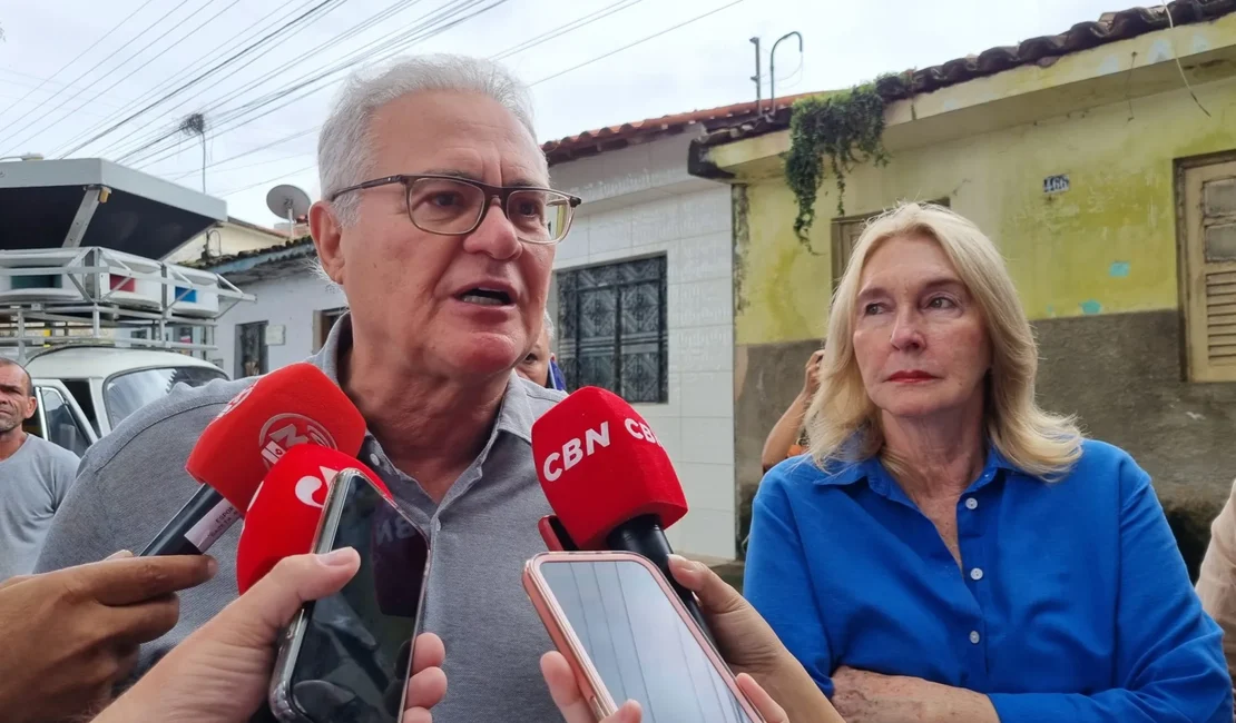 Vídeo: Renan critica Cunha, bate em JHC e cutuca Galba Netto em visita ao Flexal de Maceió