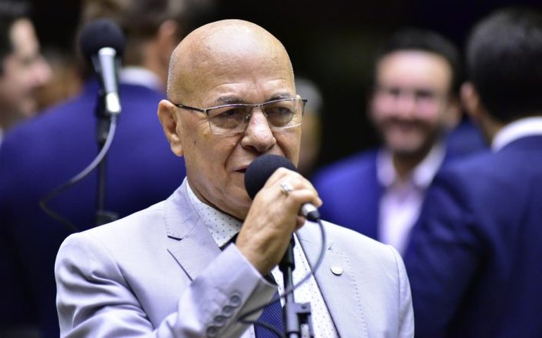 Comissão de Educação aprova regras permanentes para aulas durante calamidade