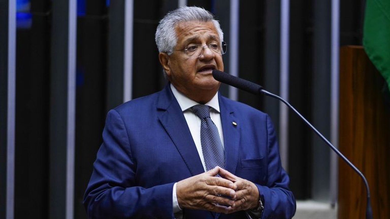 Comissão Especial da Transição Energética é instalada