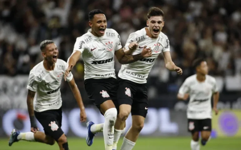 Saiba por que técnico do Corinthians não pôde dar entrevista após jogos na Sul-Americana