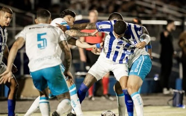 CSA sofre virada do Londrina e se afasta do G8 na Série C