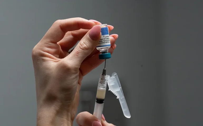 Grupo de obstetras e ginecologistas faz recomendações de vacinação pela primeira vez.
