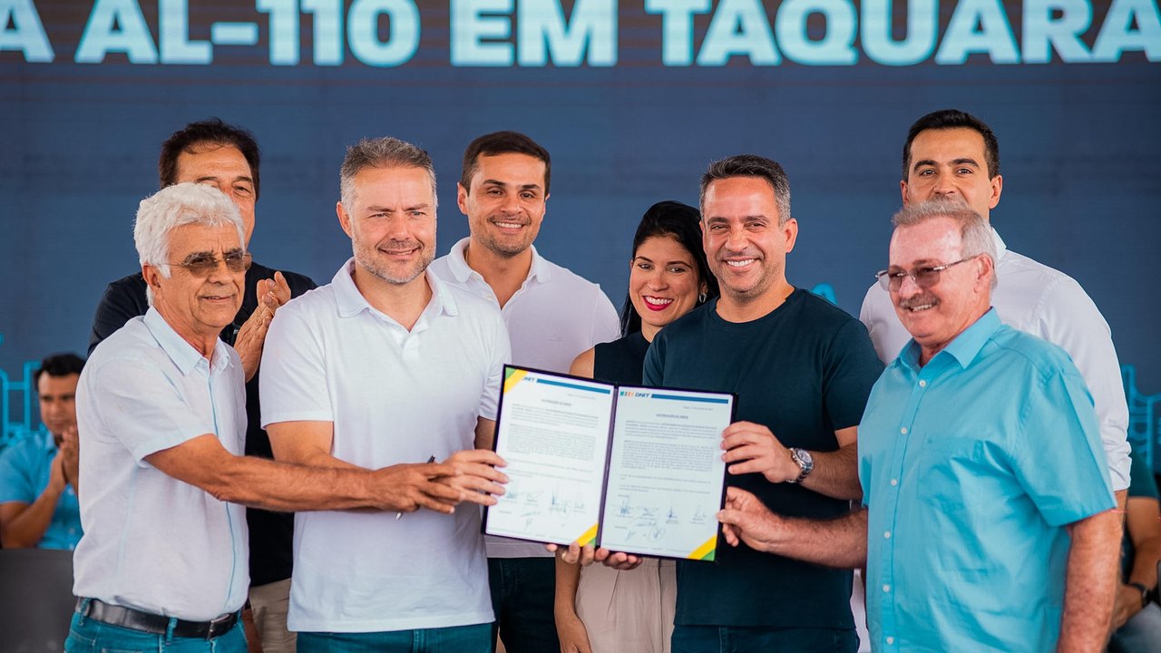 Governador Paulo Dantas assina ordem de serviço para recuperação da AL 110 em Taquarana