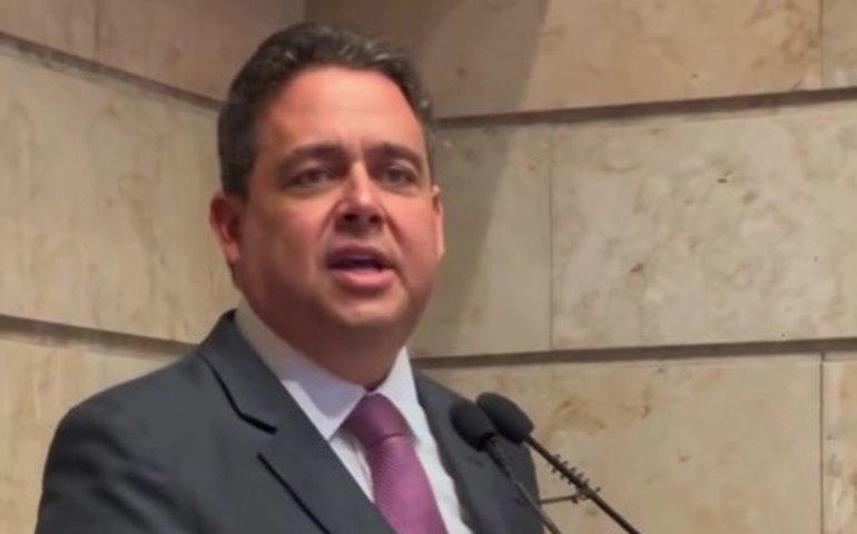 Escritório de Felipe Santa Cruz recebeu R$ 1,2 milhão do Banco Master