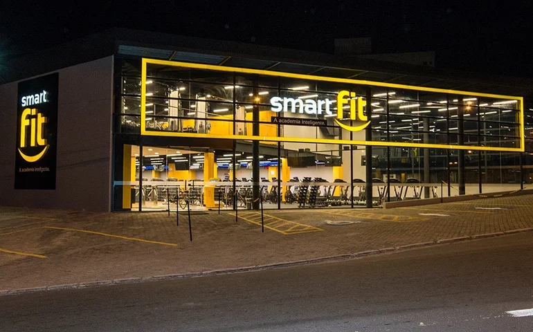 Setor de academias no Brasil vive superoferta, aponta presidente da Smart Fit