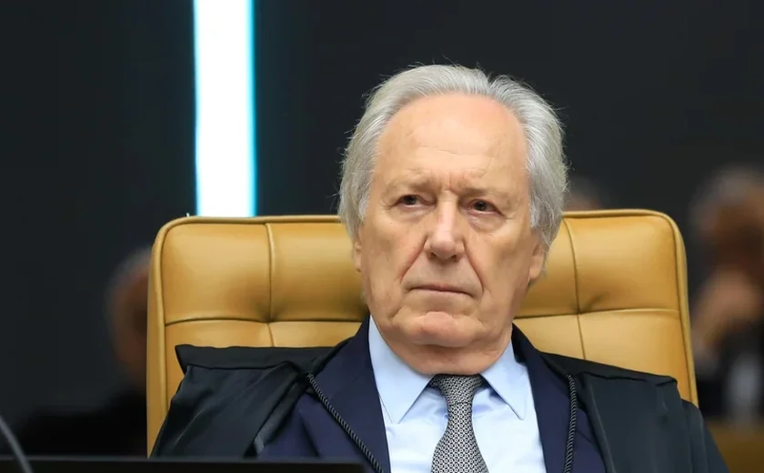 'Em breve ela será extraditada', diz Lewandowski sobre deputada foragida Carla Zambelli