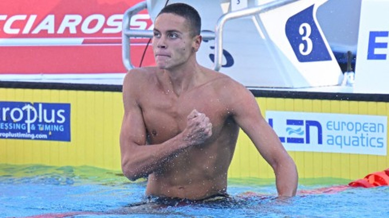 David Popovici quebra recorde mundial de César Cielo nos 100m livre após 13 anos