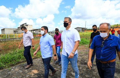 Secretário de Agricultura visita instalações do Matadouro de Viçosa