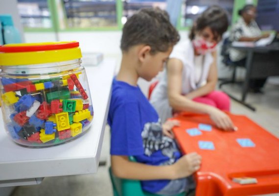 Comissão discute direito à educação de pessoas com autismo