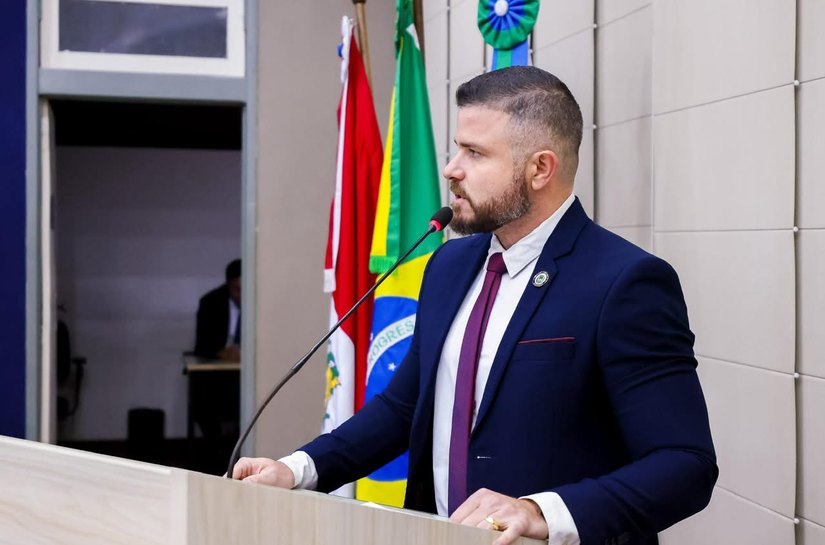 Lei de Thiago Prado que cria recompensa para guardas por apreensão de drogas e armas é promulgada na Câmara