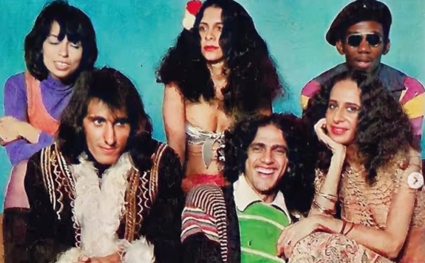 Morre Perinho Albuquerque, produtor musical da Tropicália, aos 79 anos