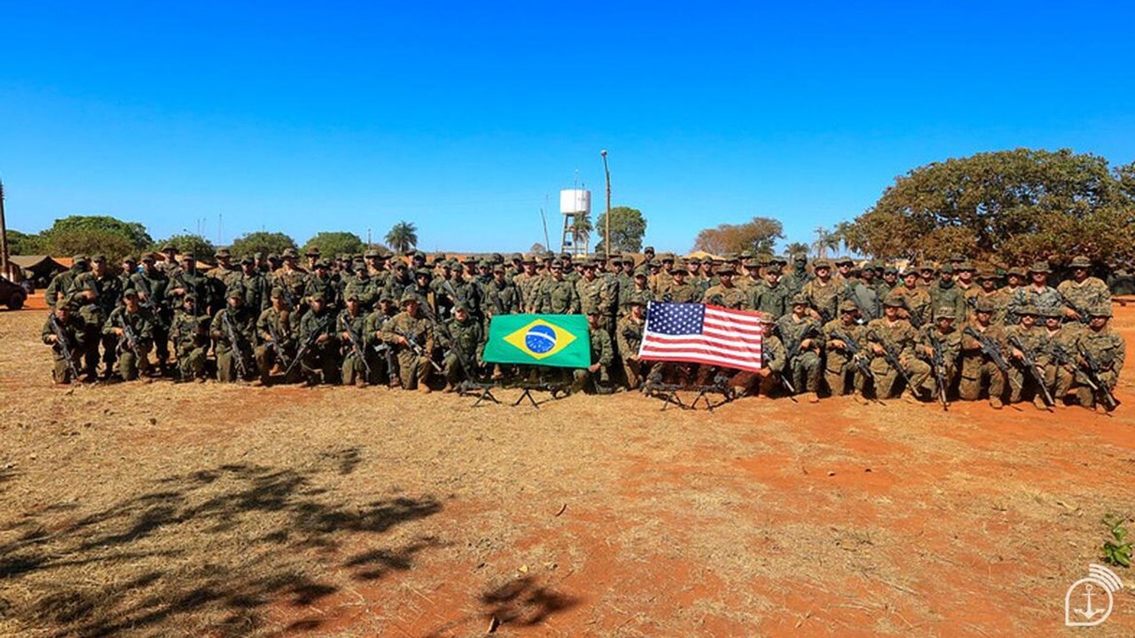 Mídia: Brasil cancela treinamento militar com EUA diante de distanciamento político