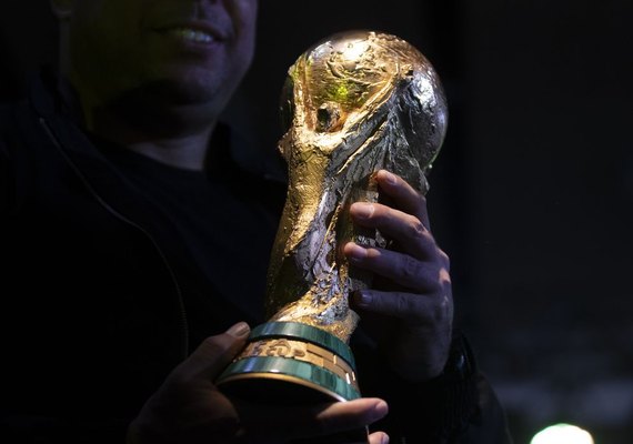 Único país a disputar todas as Copas, Brasil busca hexa no Catar