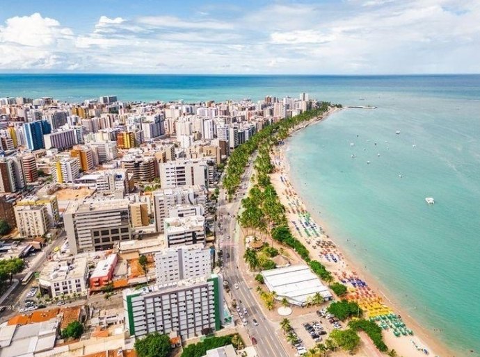 Maceió ocupa a 5ª posição no ranking para o feriado de Tiradentes, aponta Kayak