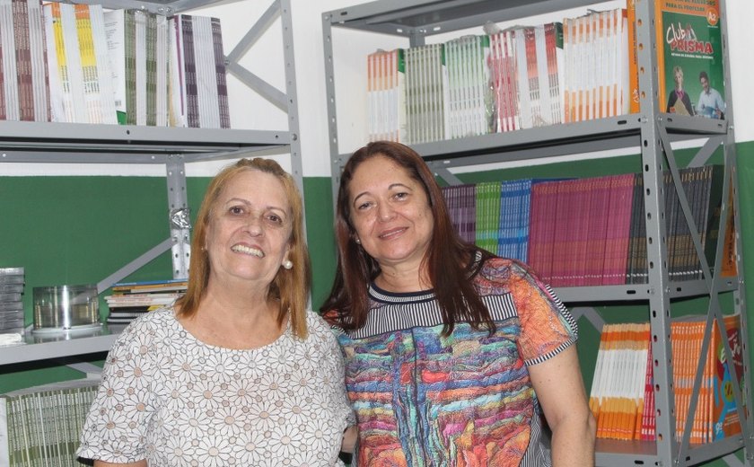 Professoras pioneiras do Núcleo de Línguas Estrangeiras falam sobre os mais de 25 anos dedicados à educação