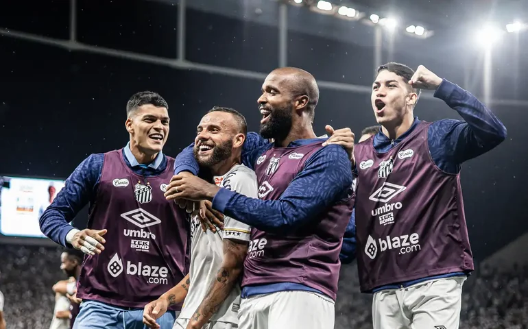 Santos bate Bragantino e chega à final do Campeonato Paulista