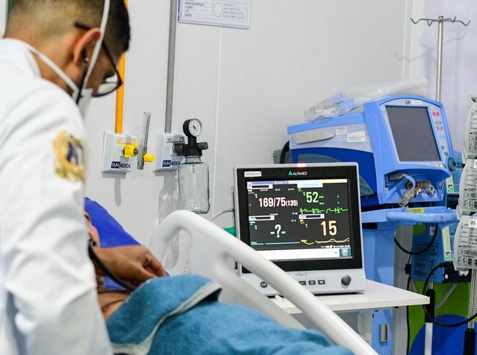 Rede estadual de saúde está preparada para atender vítimas de intoxicação por metanol em bebidas