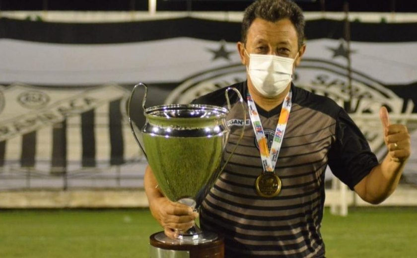 Em comum acordo com diretoria, Lourival Santos deixa o comando do ASA