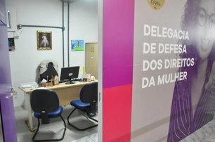 Suspeita foi presa após ameaçar e intimidar ex-companheira