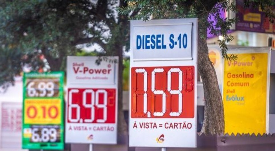 Diesel fica R$ 0,20 mais barato nas refinarias a partir desta sexta-feira / Foto: Foto: Evandro Leal/Enquadrar/Estadão