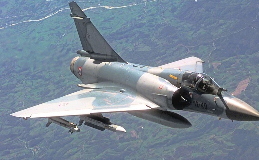 Rostec detalha por que caça Mirage 2000 tem 'braço muito curto' e perde para aviões russos