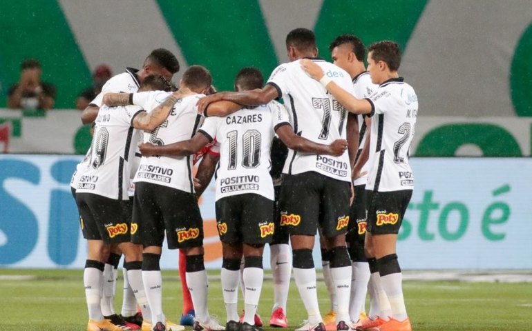Corinthians espera jogo duro com Fluminense e aprimora pênaltis