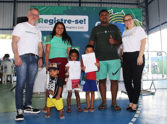 Famílias hipossuficientes obtêm registros gratuitos em Maceió