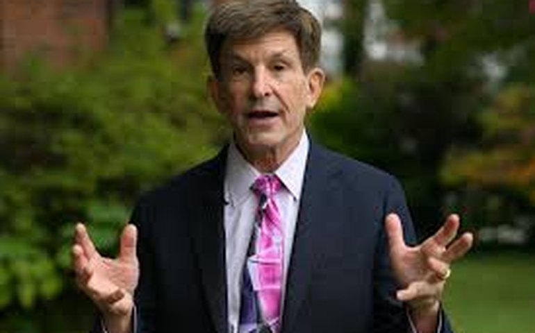 Oscilação importa mais que pesquisa, diz historiador sobre salto de Kamala Harris em Iowa