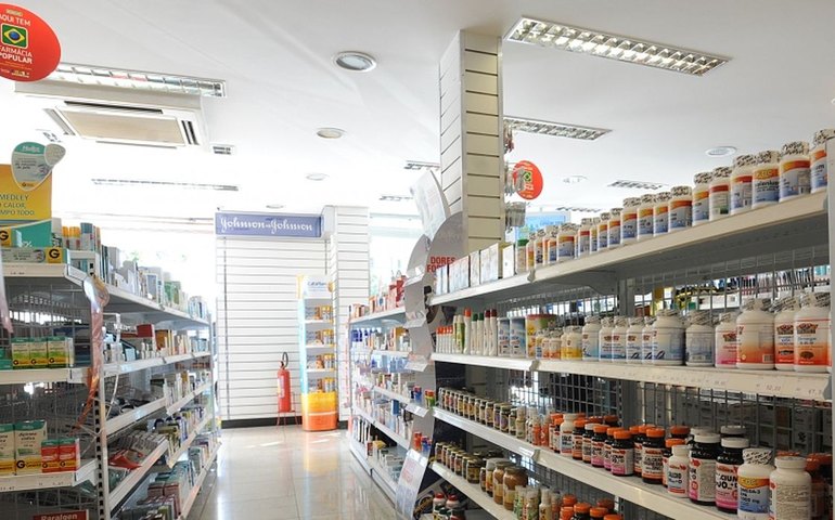 Resolução permite que farmacêuticos prescrevam medicamentos