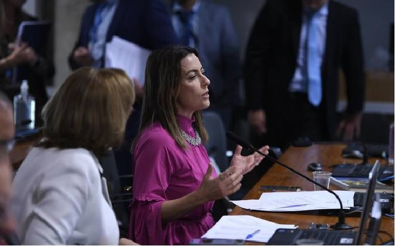 CAS aprova licença-maternidade de 120 dias para atletas profissionais