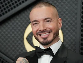 J Balvin regravou 'Jump', do Van Halen, como hino da Coca-Cola para a Copa do Mundo. Ele diz que foi 'um quebra-cabeça'