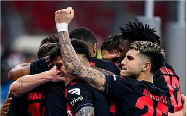 Bayer Leverkusen derrota Wolfsburg e se aproxima do título do Campeonato Alemão