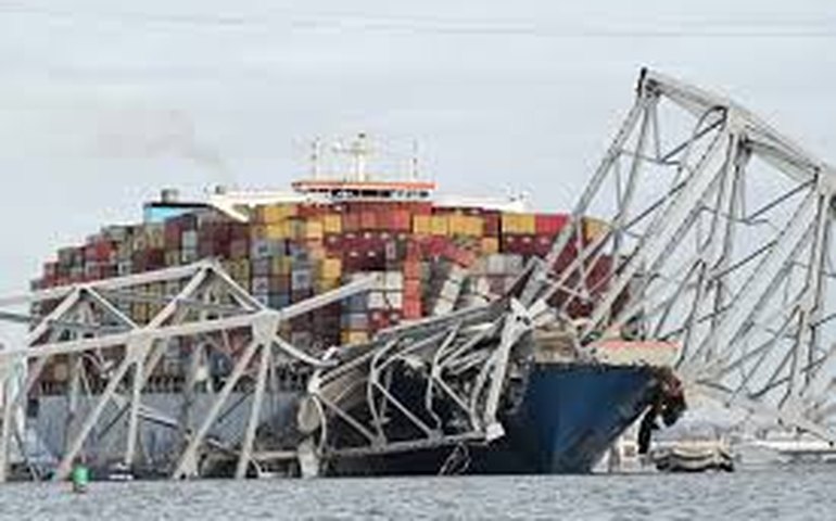 Navio que colidiu com ponte em Baltimore, nos EUA, deixa porto três meses após acidente; vídeo
