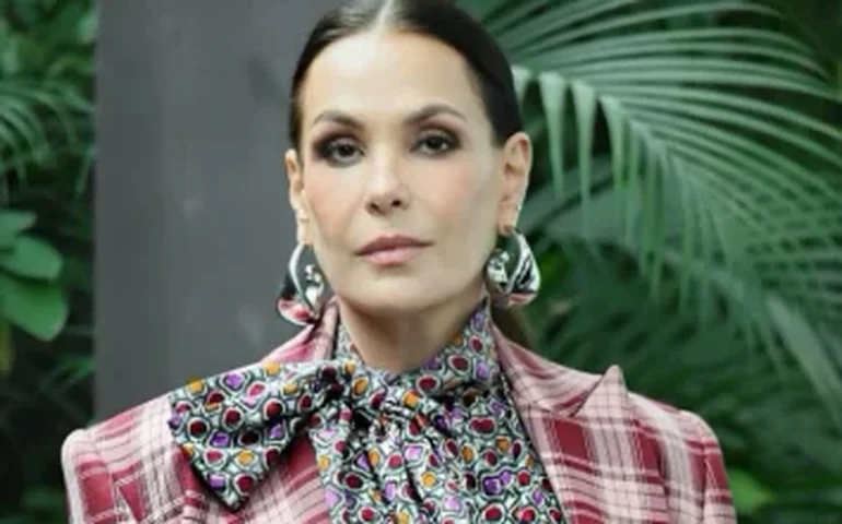 Carolina Ferraz deixa o Domingo Espetacular após seis anos na Record