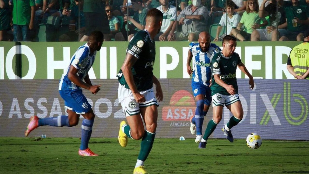 Avaí empata com o Goiás e pode terminar a rodada na zona de rebaixamento