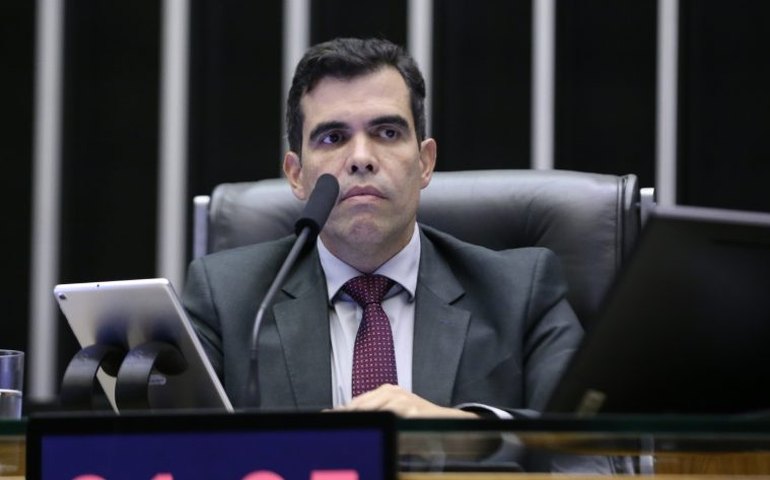 Projeto fixa princípios da não surpresa e da ampla fundamentação nas decisões judiciais eleitorais