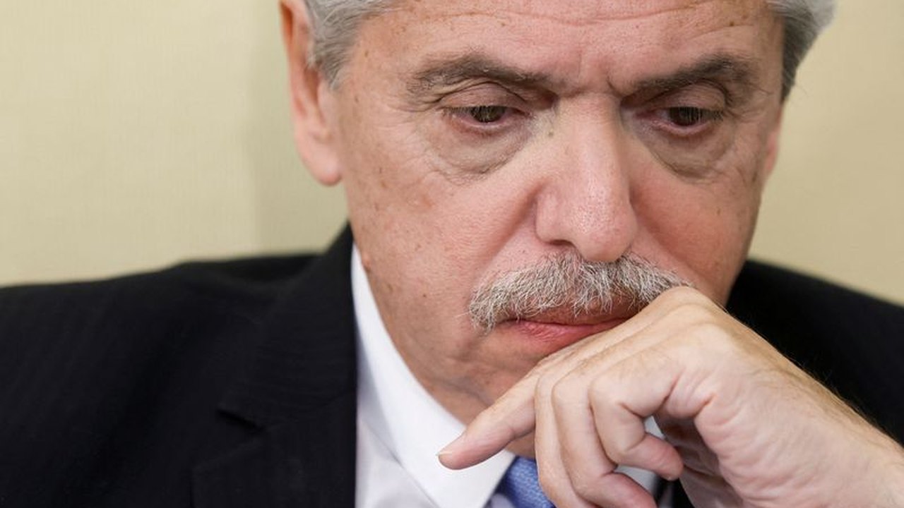 Fernández diz a site que olho roxo em ex-mulher é tratamento cosmético contra ruga