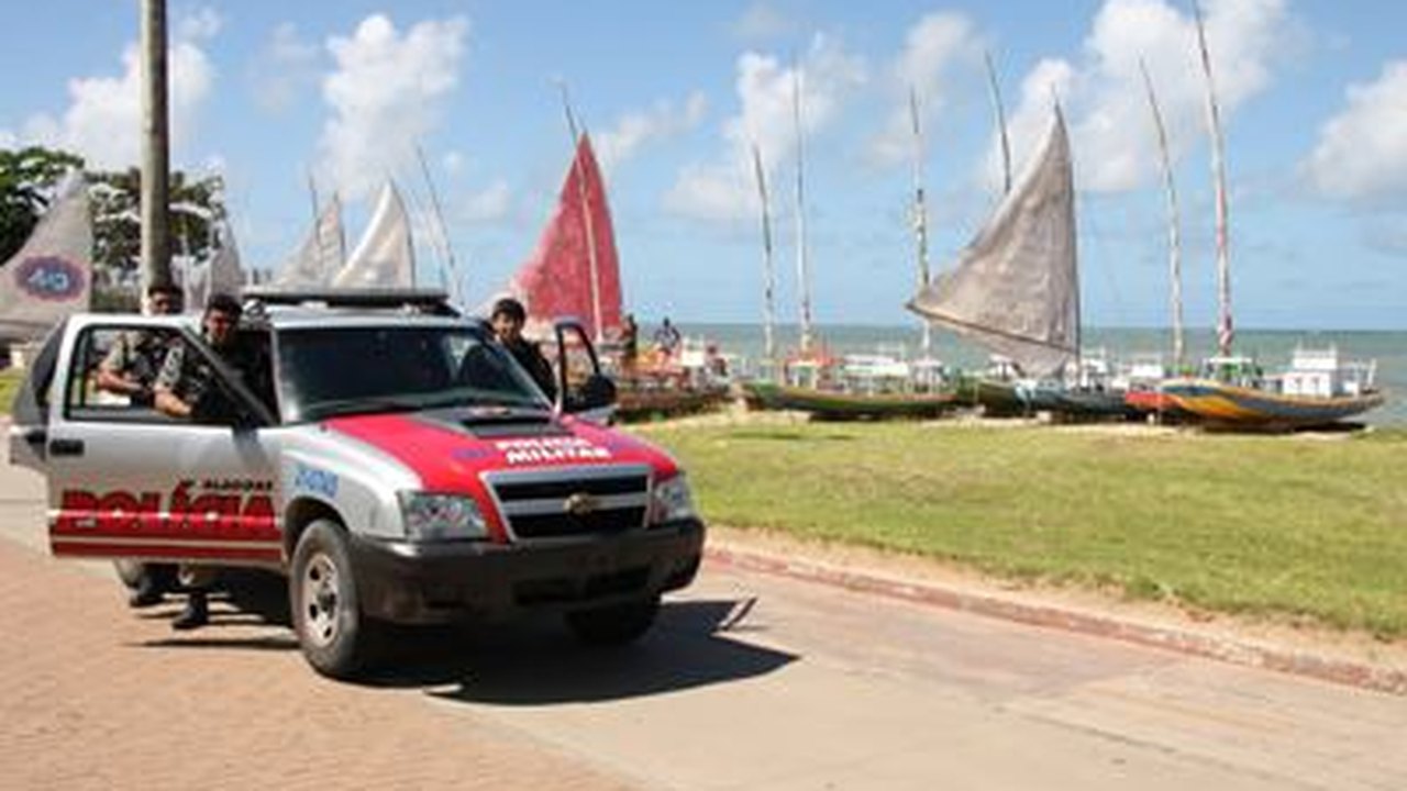 PM apreende armas e drogas no Jaraguá