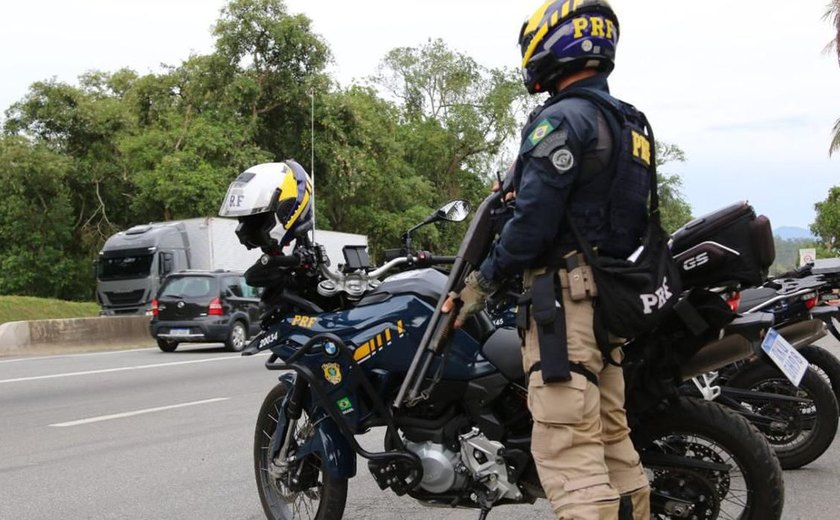 PRF reforça efetivo para feriado prolongado de Tiradentes