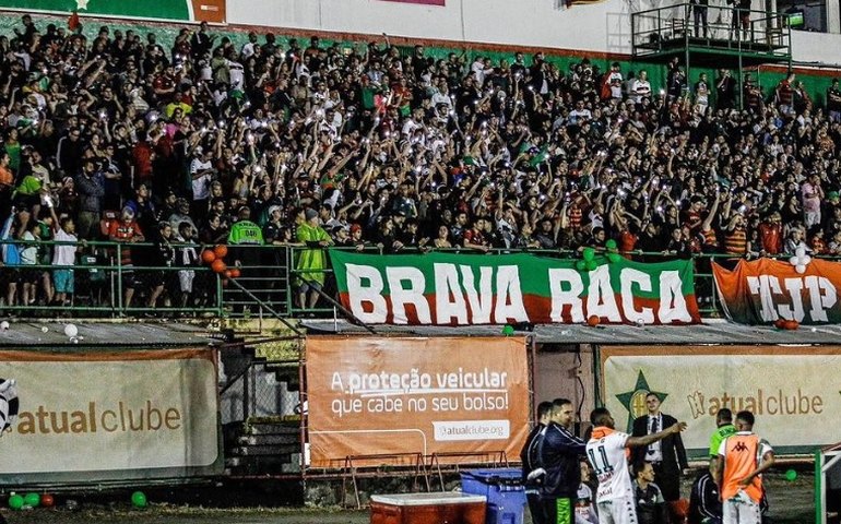 A uma vitória da Série C, Portuguesa-RJ esgota 4,6 mil ingressos colocados à venda para jogo com o Caxias